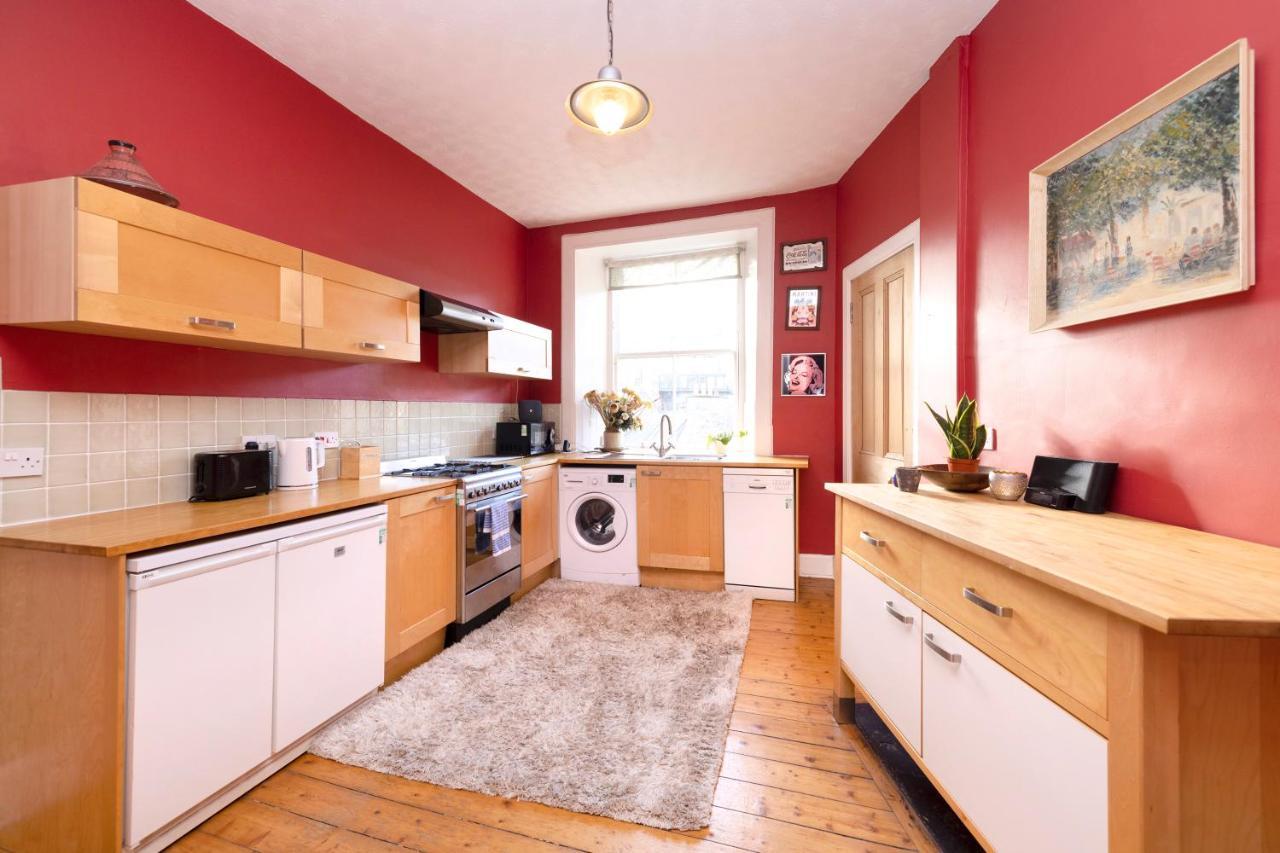 Joivy Old Town 1-Bed Apartment With Stunning Views Edinburgh Luaran gambar