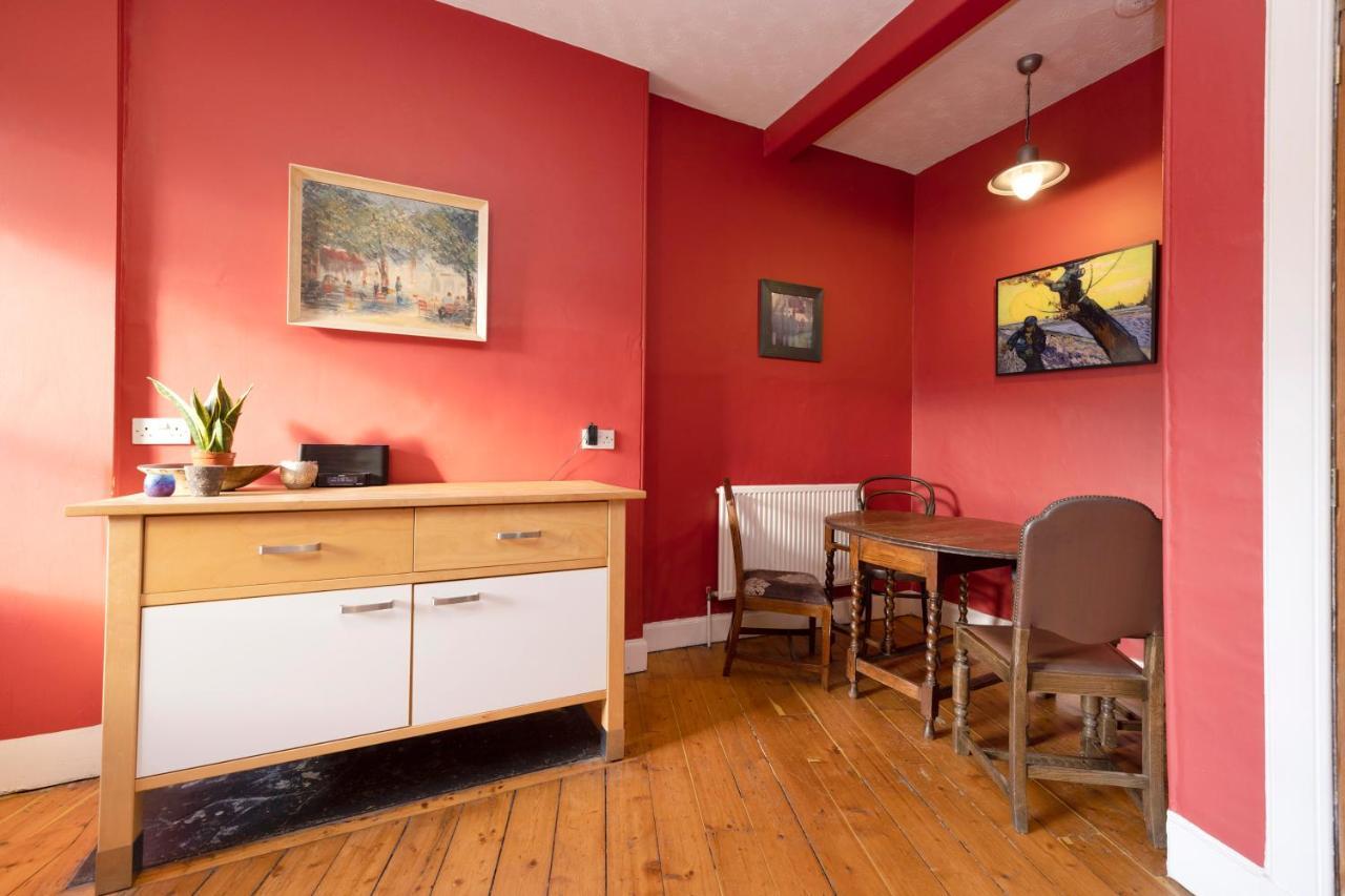 Joivy Old Town 1-Bed Apartment With Stunning Views Edinburgh Luaran gambar
