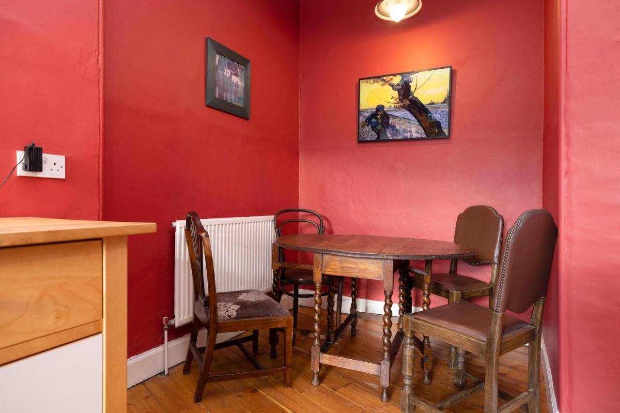 Joivy Old Town 1-Bed Apartment With Stunning Views Edinburgh Luaran gambar