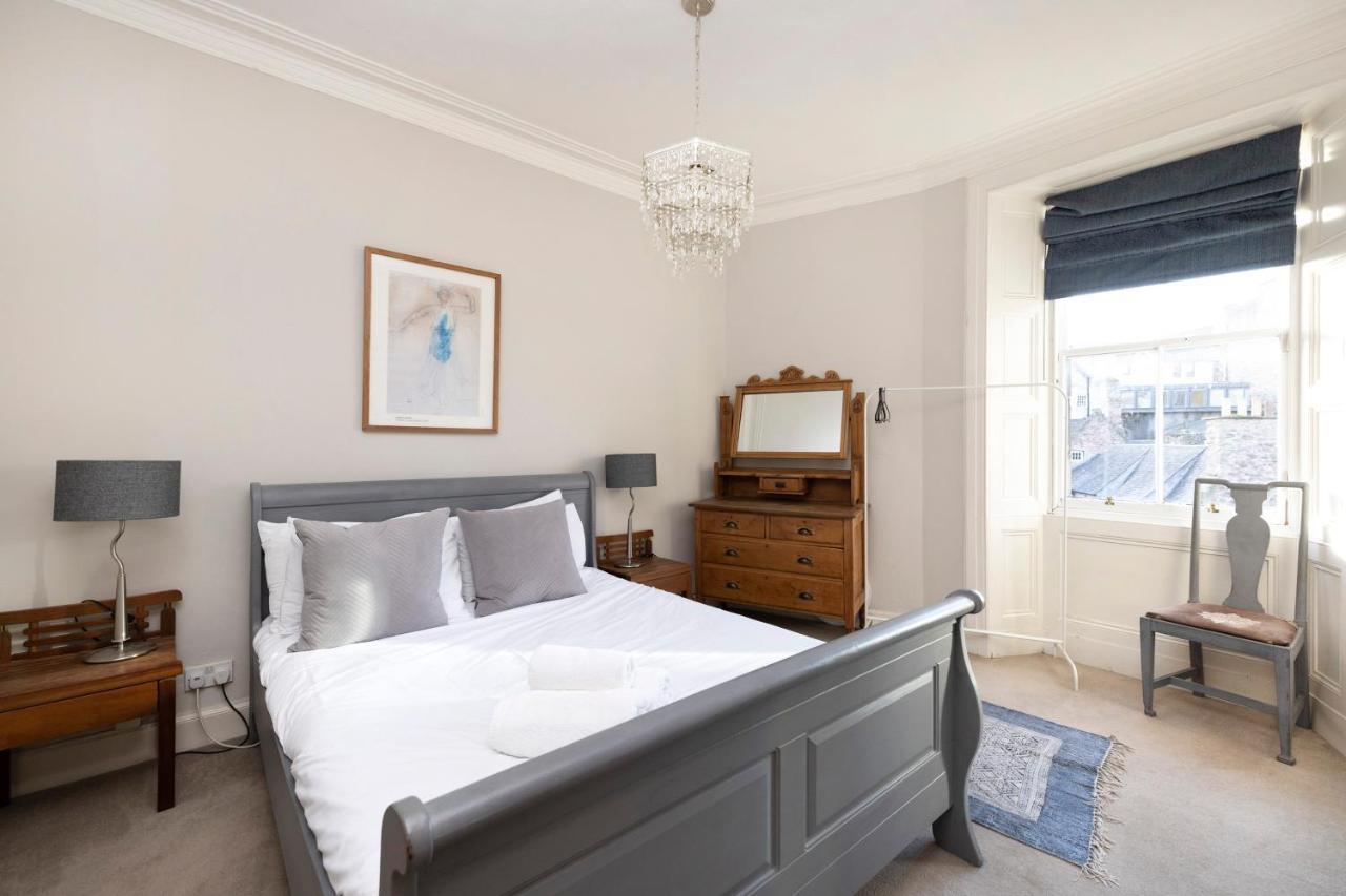 Joivy Old Town 1-Bed Apartment With Stunning Views Edinburgh Luaran gambar