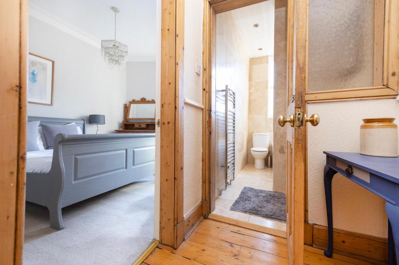Joivy Old Town 1-Bed Apartment With Stunning Views Edinburgh Luaran gambar